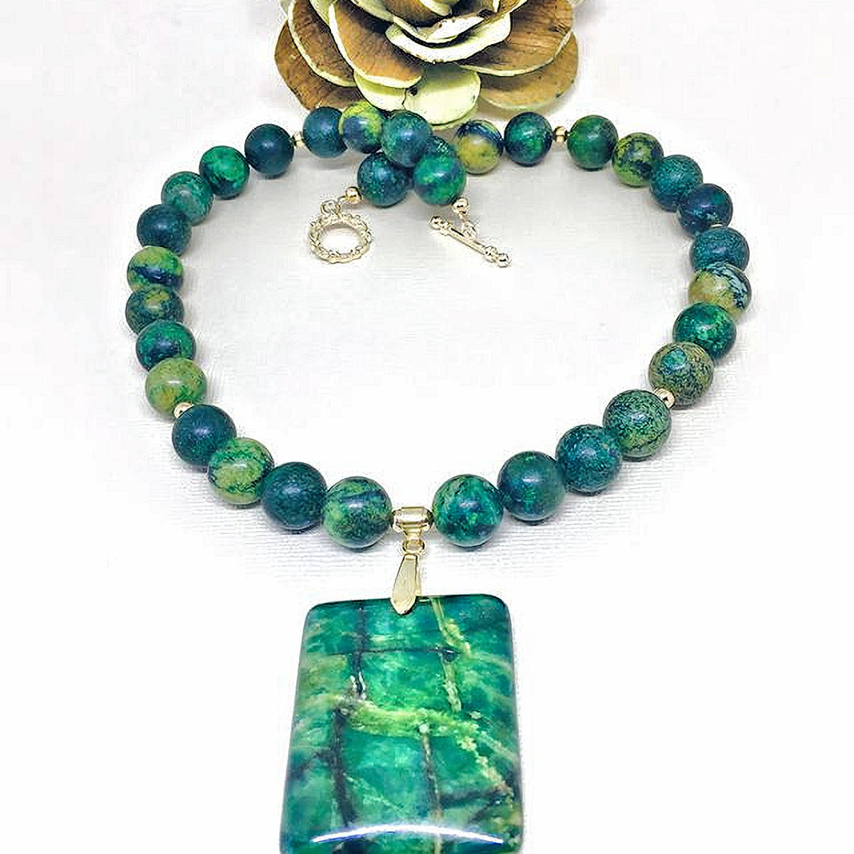 Serpentine Beaded Necklace with Pendant