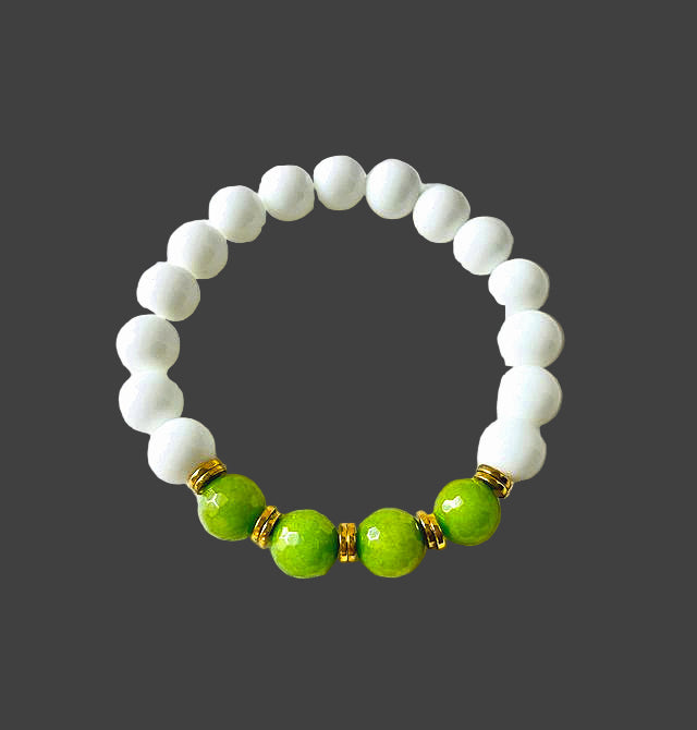 White Agate Stretch Bracelet with Faceted Green Agate Beads