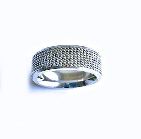 Wire Mesh Stainless Steel Ring: A Contemporary Twist