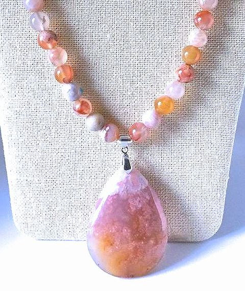 Cherry Blossom Beaded Necklace wtih Flower Agate Pendant