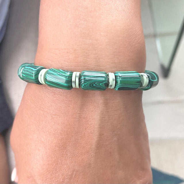 Synthetic Malachite barrel-shaped Stretch Bracelet with Green Vinyl Heishi spacers